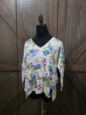 Sundance Women's V-Neck Sweater in White with Pastel Floral Hues